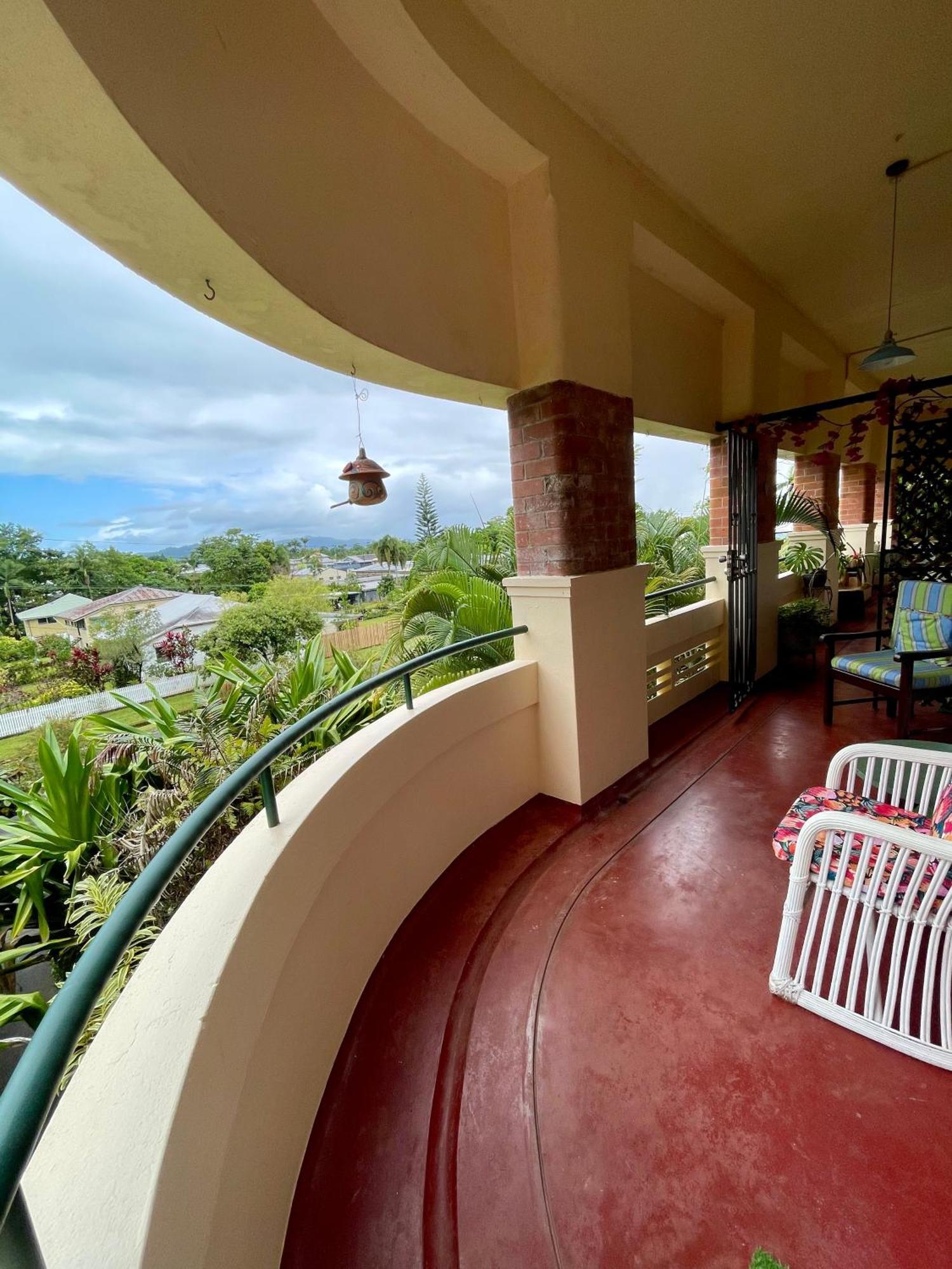 Babinda Quarters Hotel Ngoại thất bức ảnh